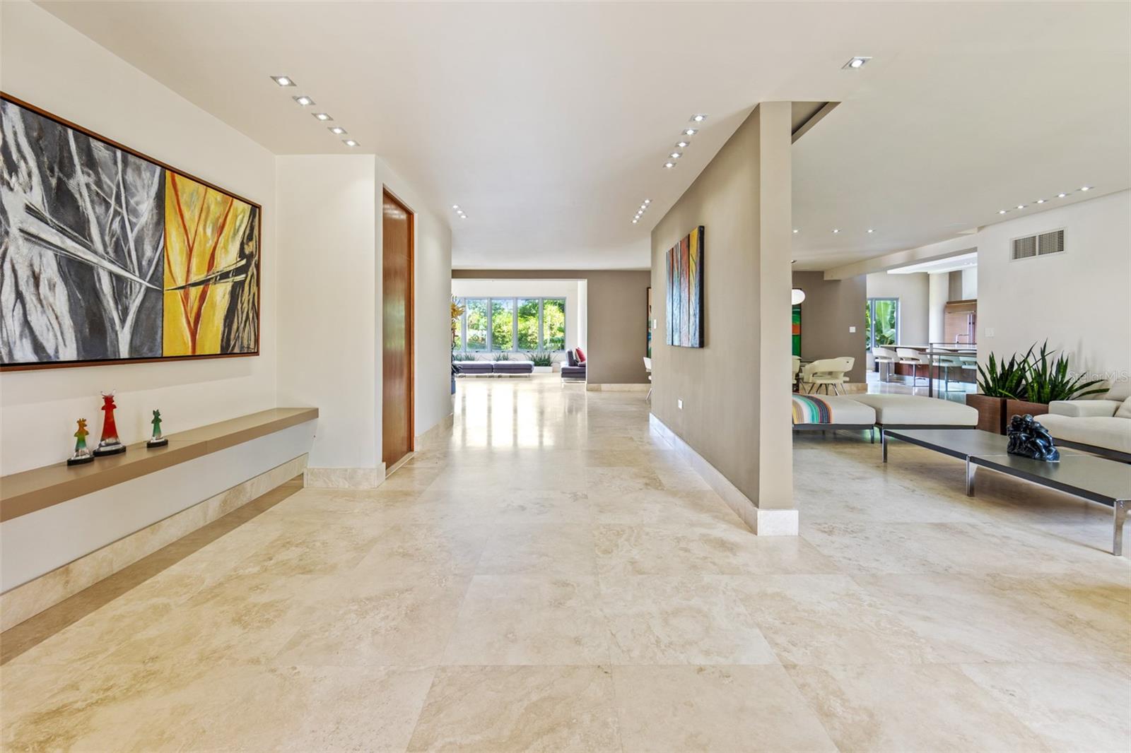 PR9117850 Property Photo