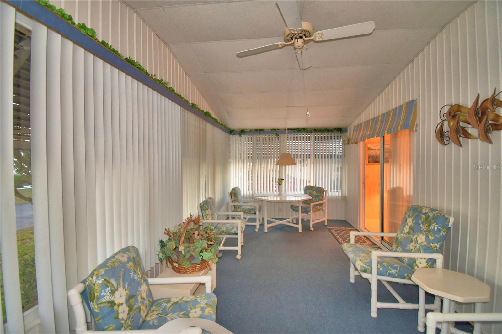 P4937233 Property Photo