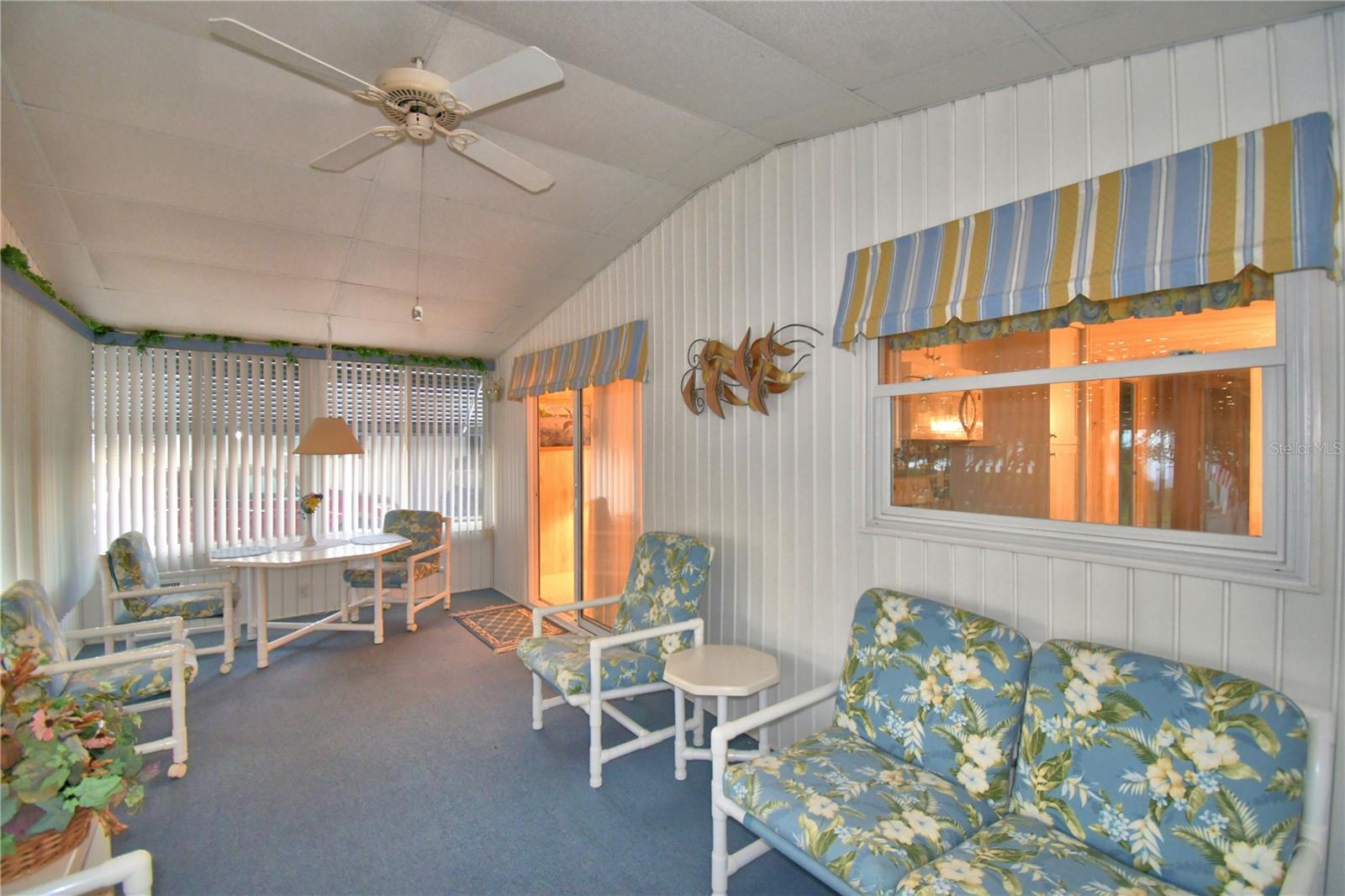 P4937233 Property Photo