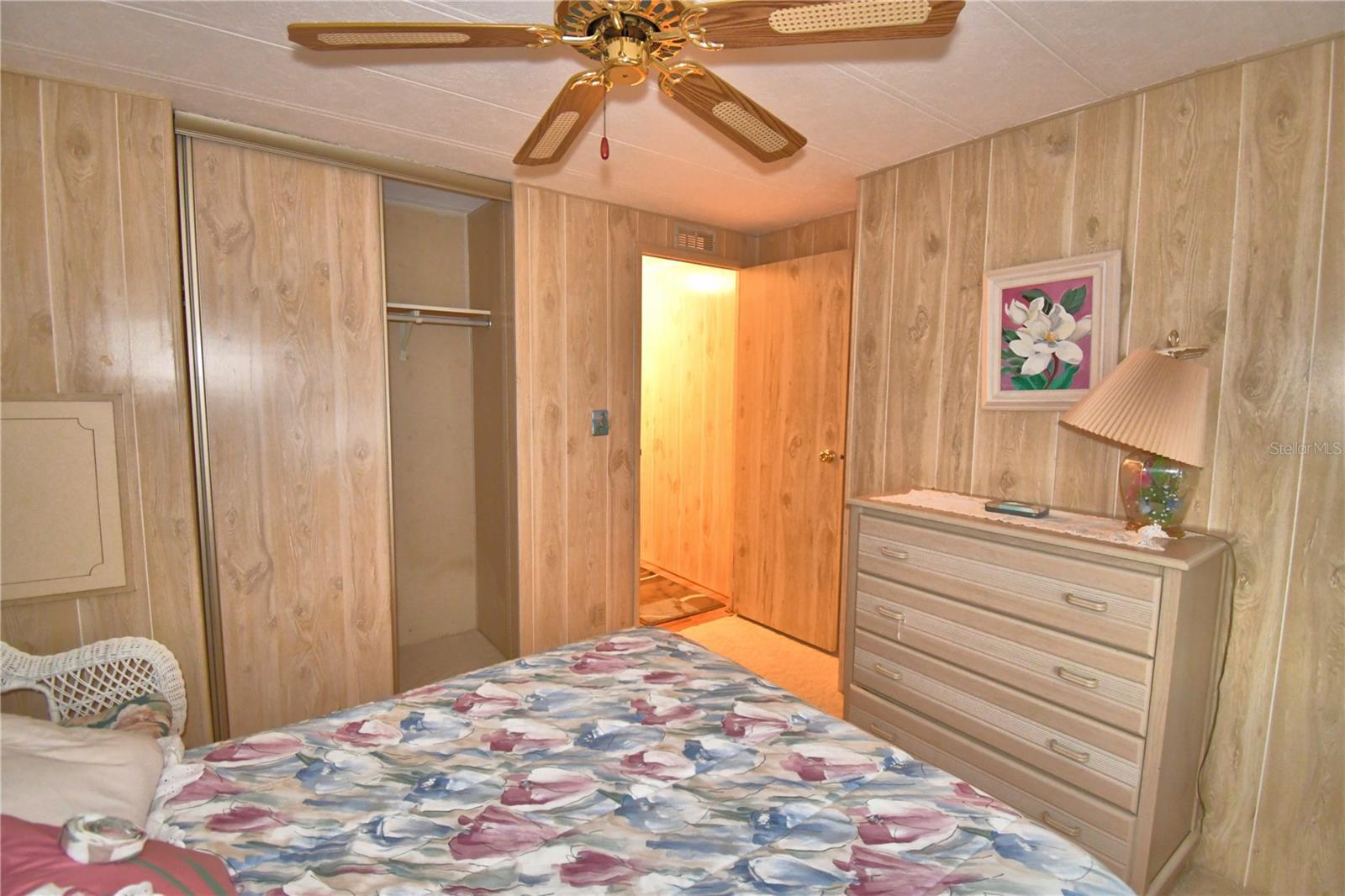 P4937233 Property Photo