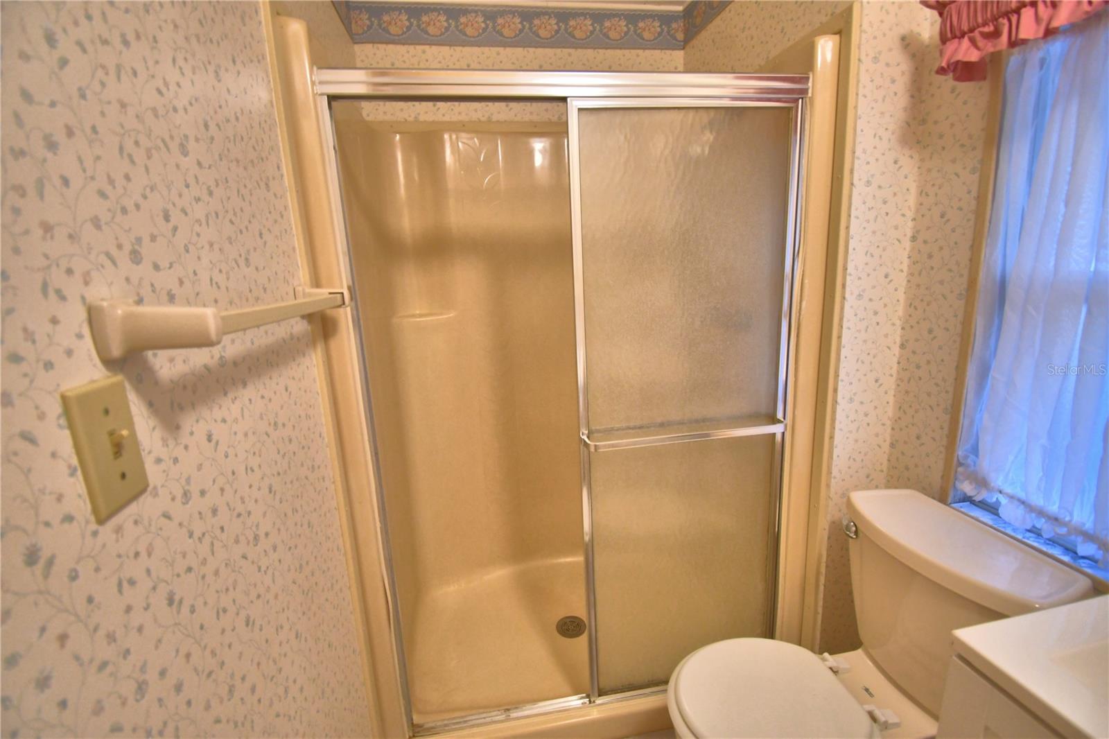 P4937233 Property Photo