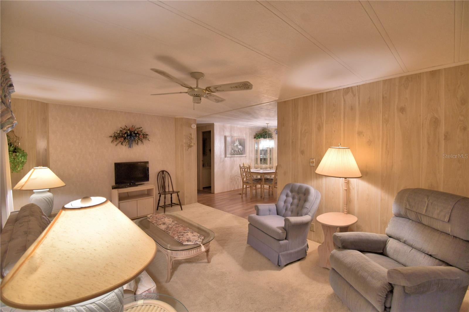 P4937233 Property Photo