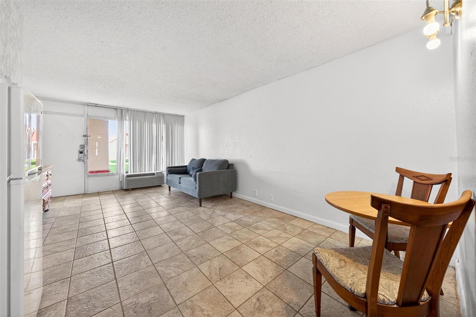 O6365974 Property Photo