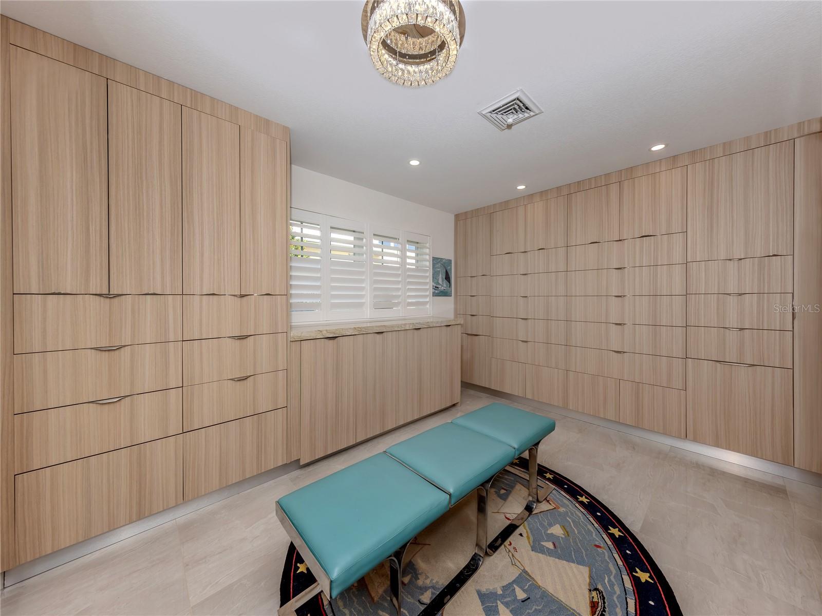 N6141843 Property Photo