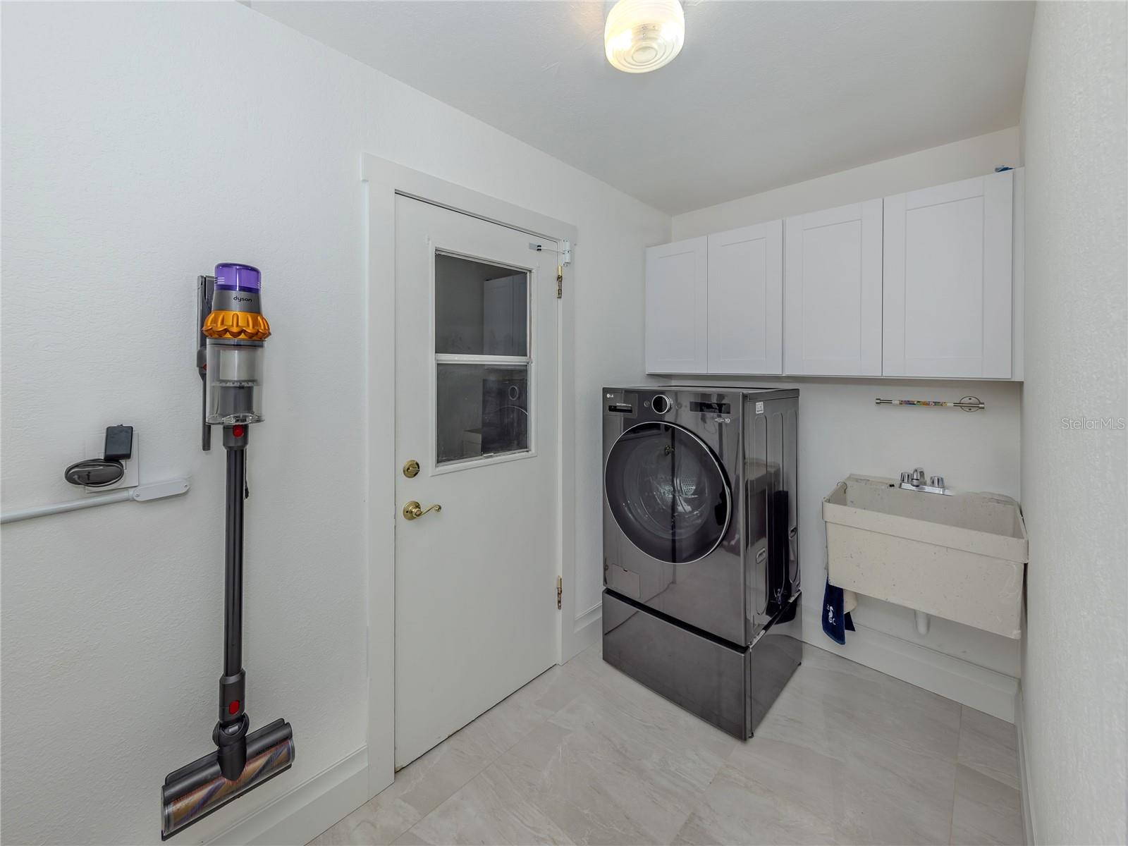 N6141843 Property Photo