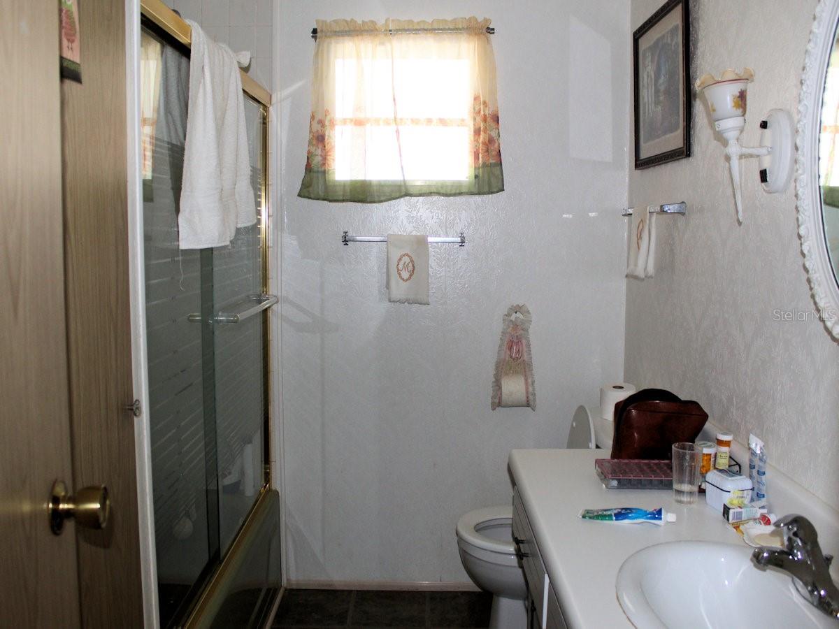 TB8454826 Property Photo