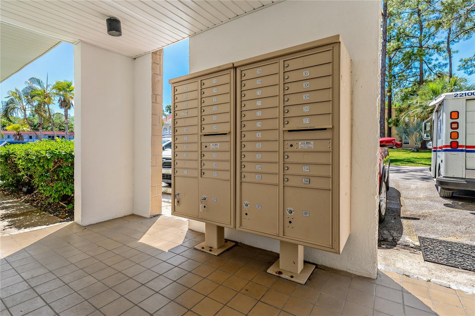 P4937234 Property Photo