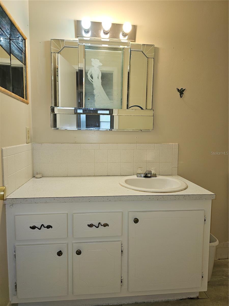 P4937234 Property Photo