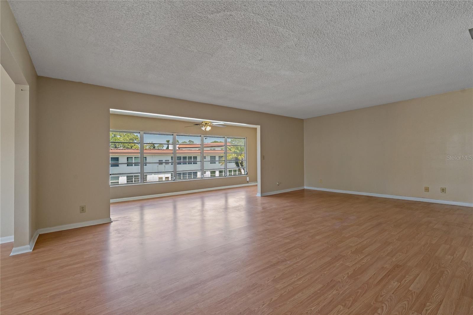 P4937234 Property Photo