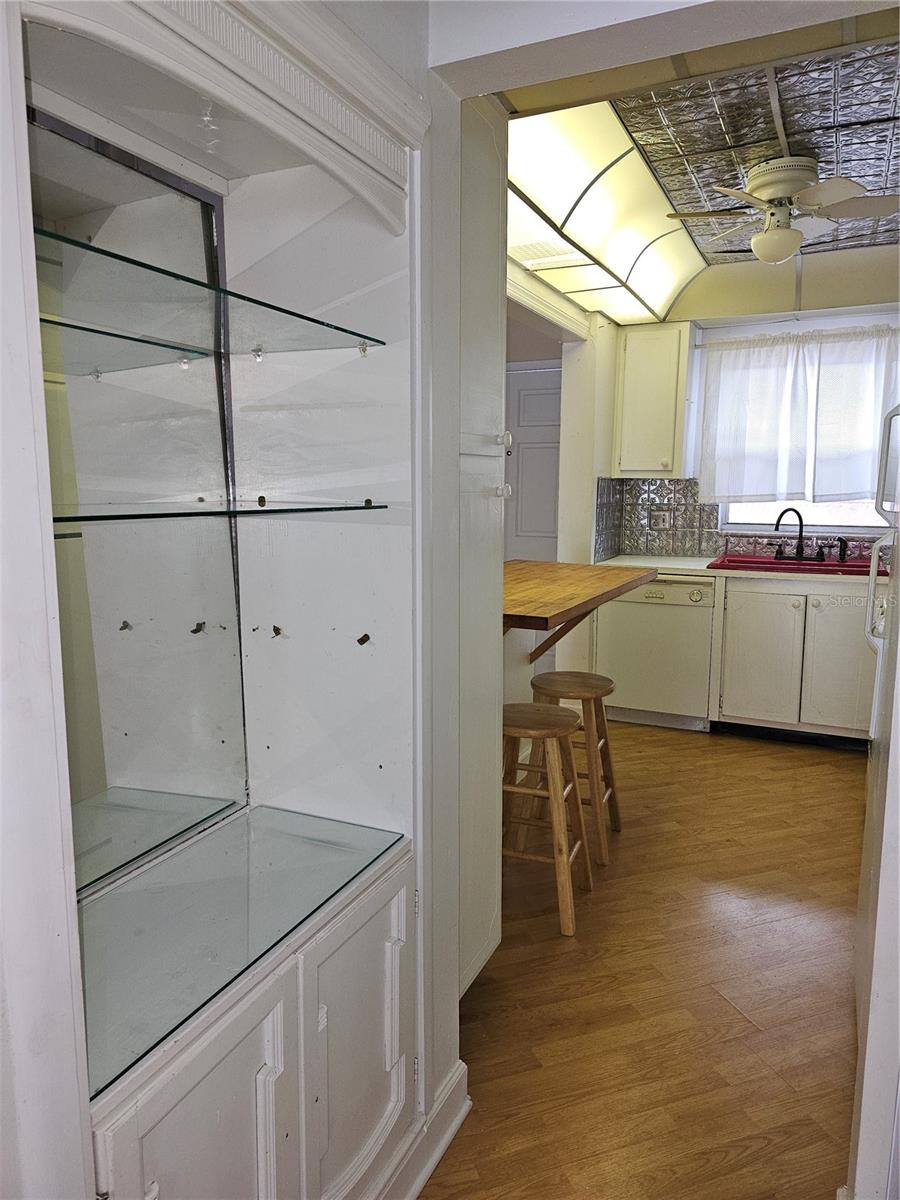 P4937234 Property Photo