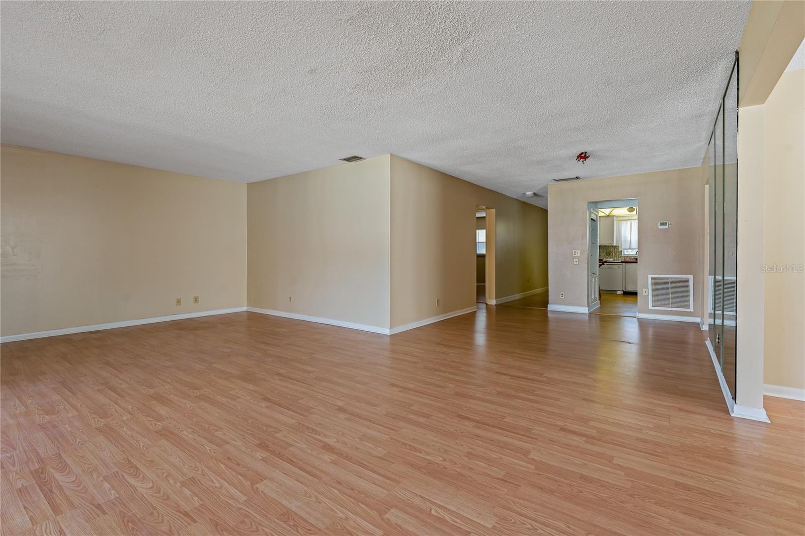 P4937234 Property Photo