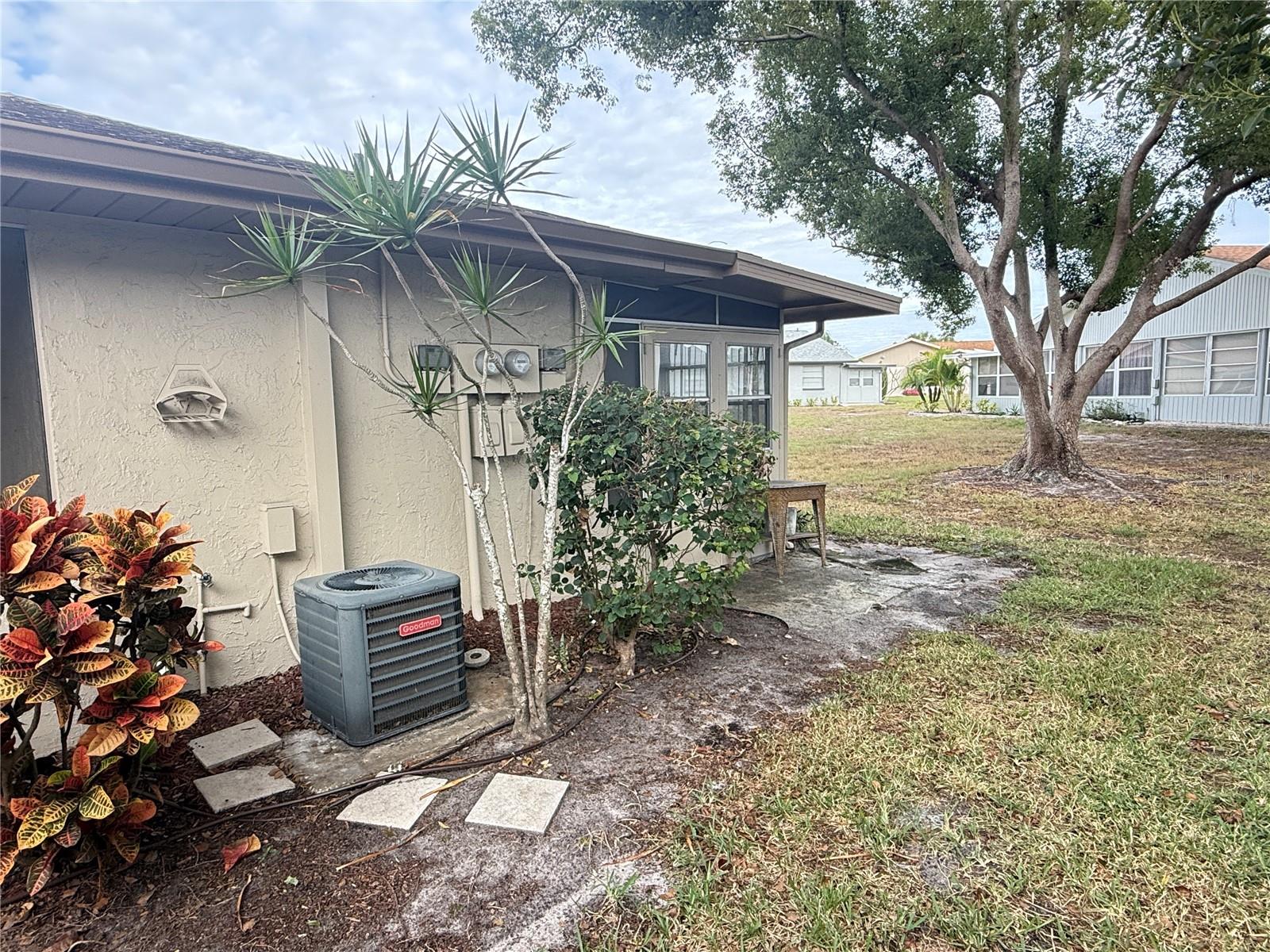 TB8454841 Property Photo