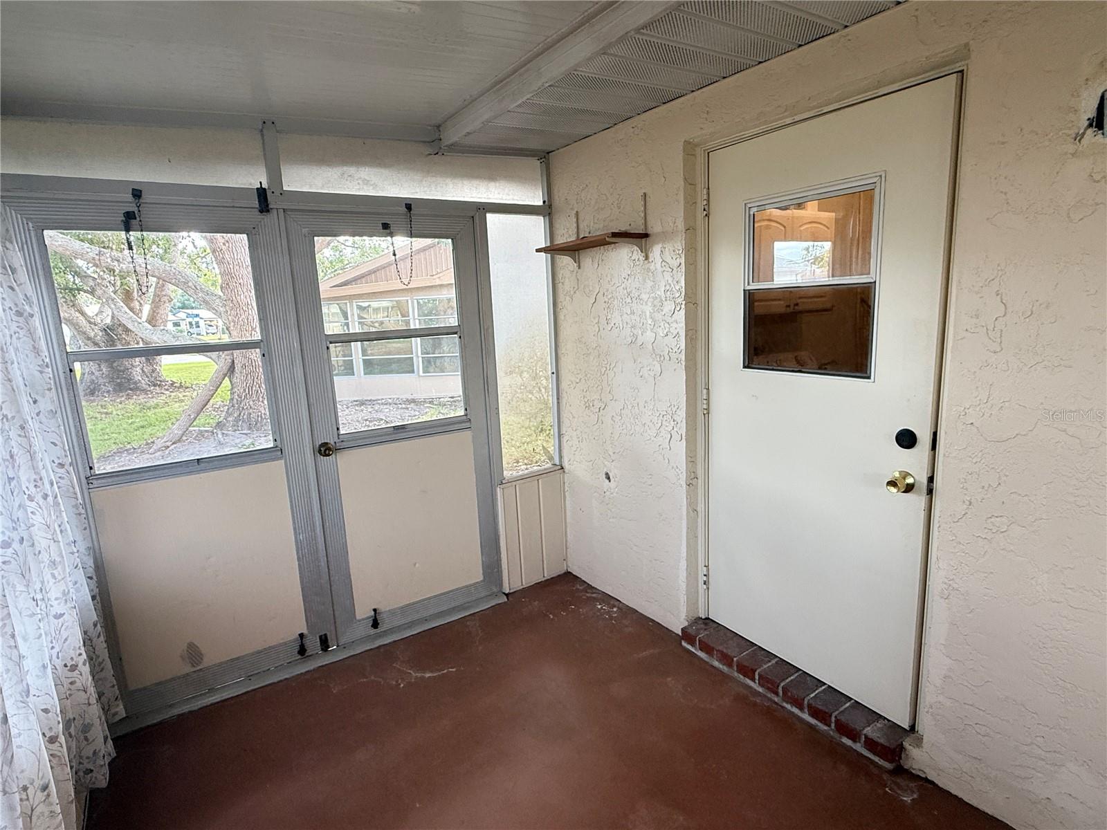 TB8454841 Property Photo