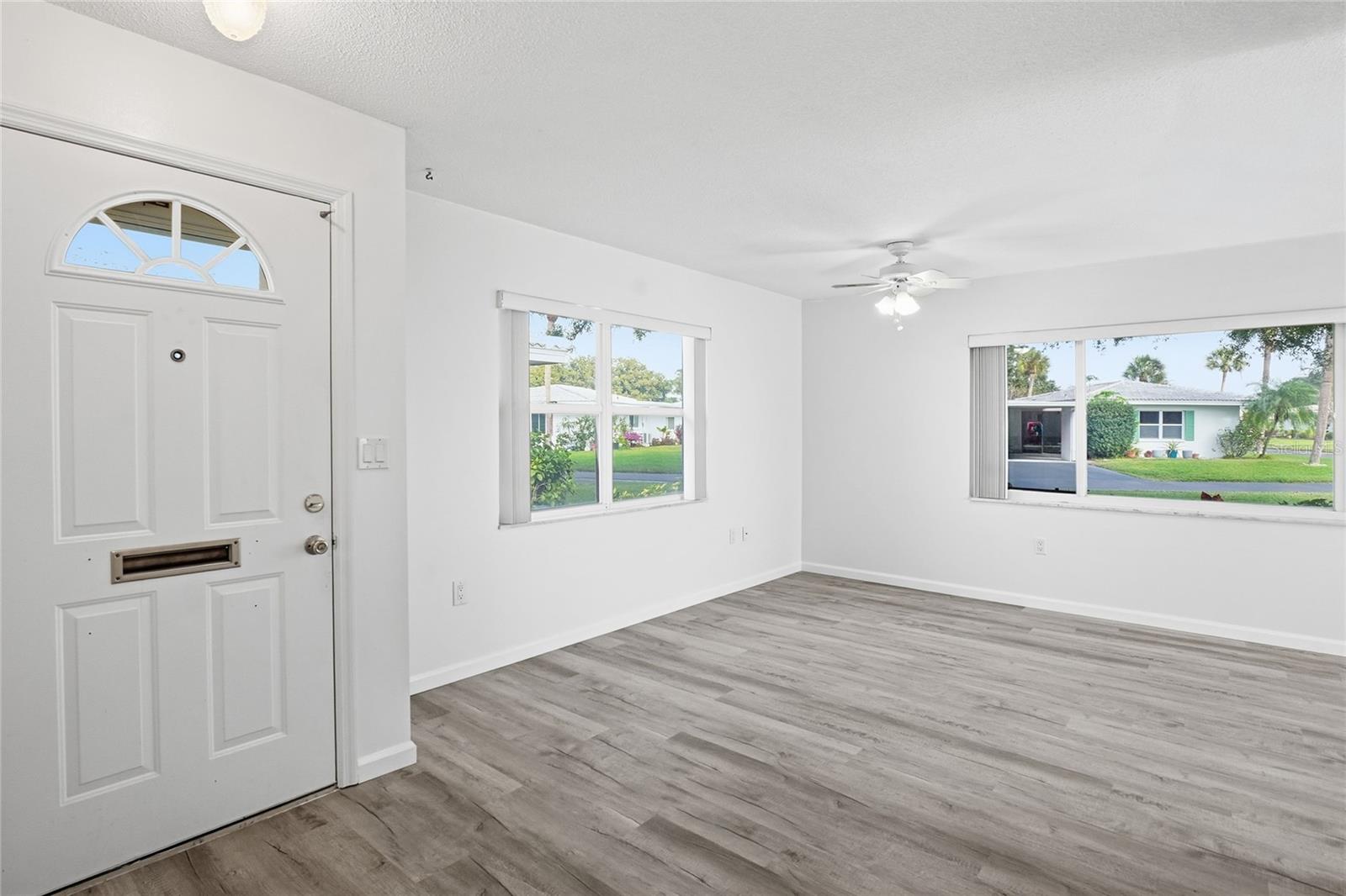 L4957783 Property Photo