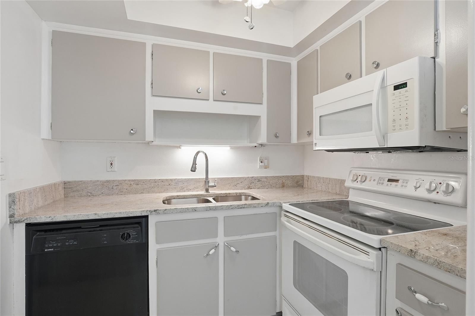 L4957783 Property Photo