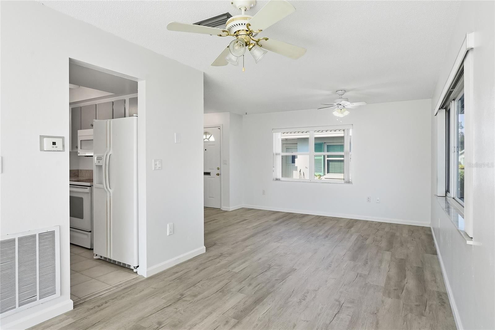 L4957783 Property Photo