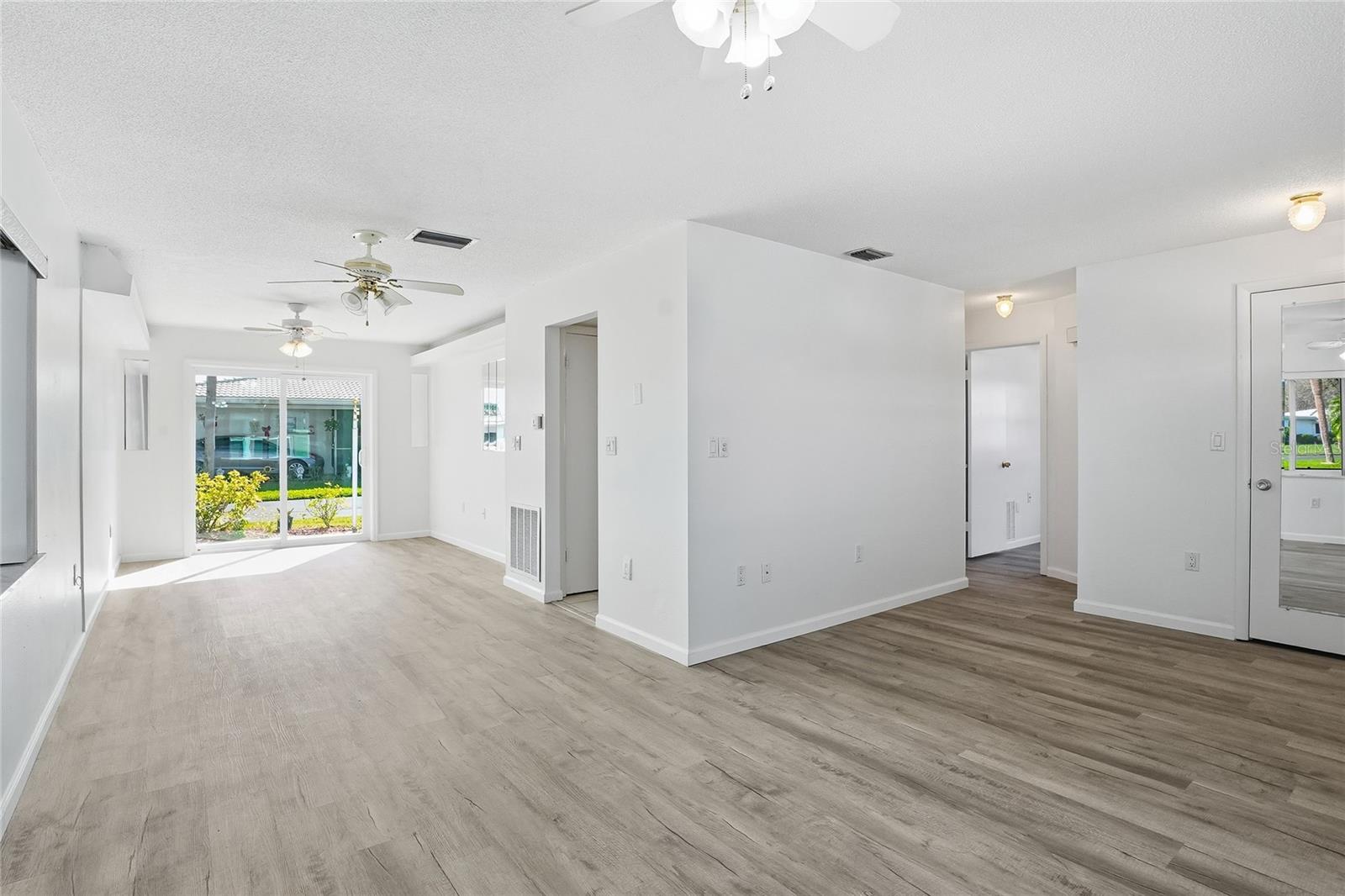 L4957783 Property Photo