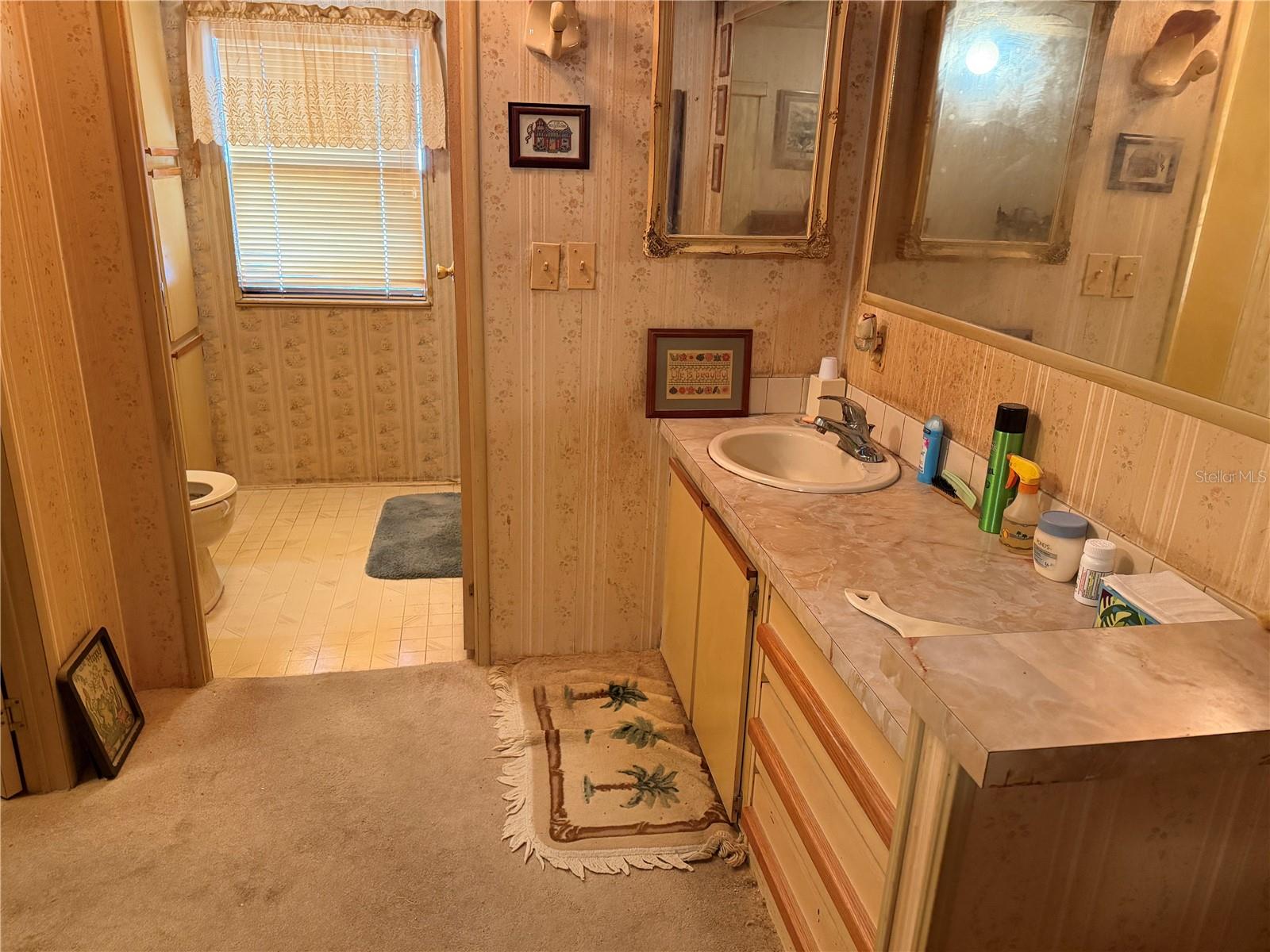 B4902122 Property Photo