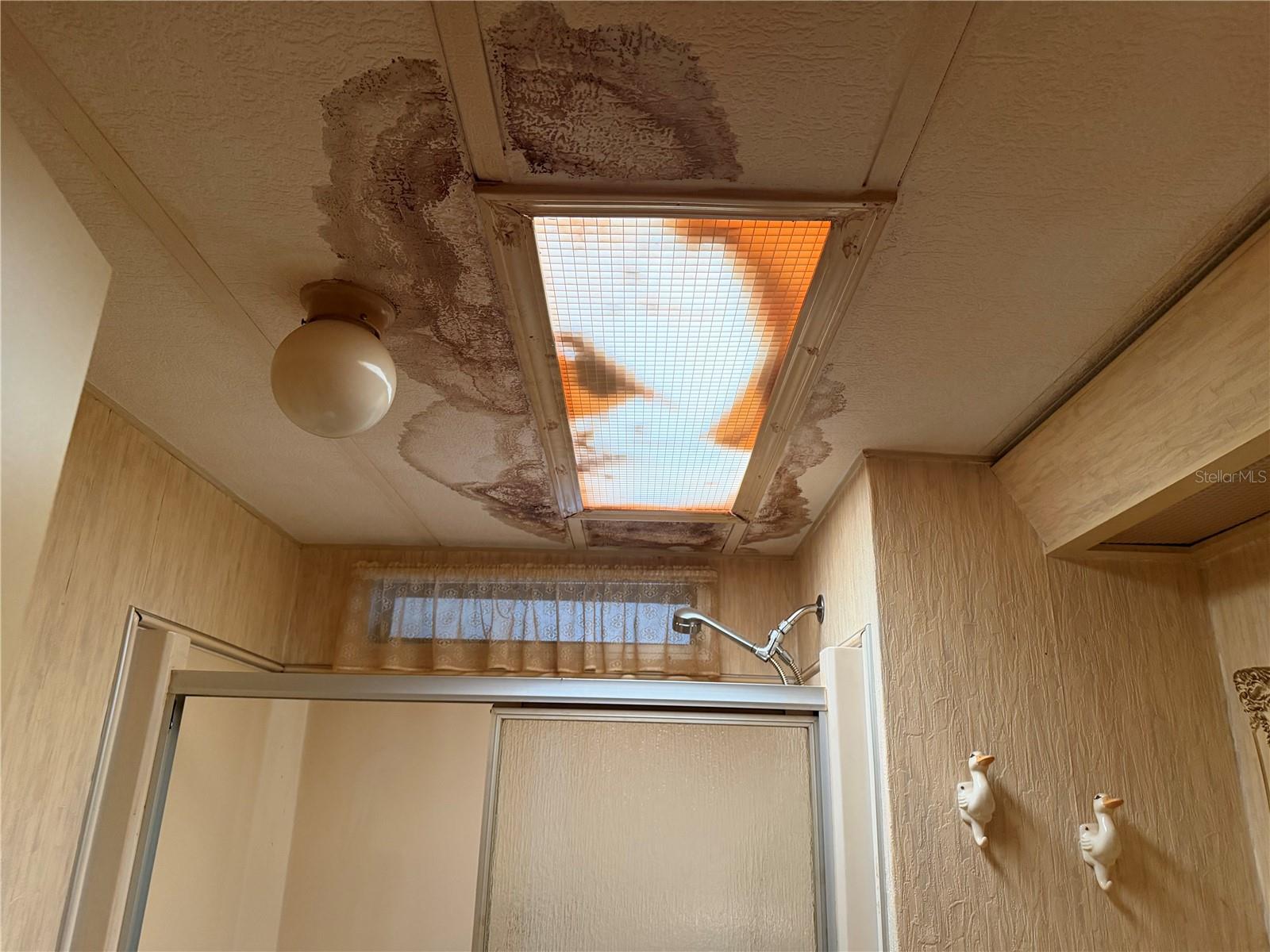 B4902122 Property Photo