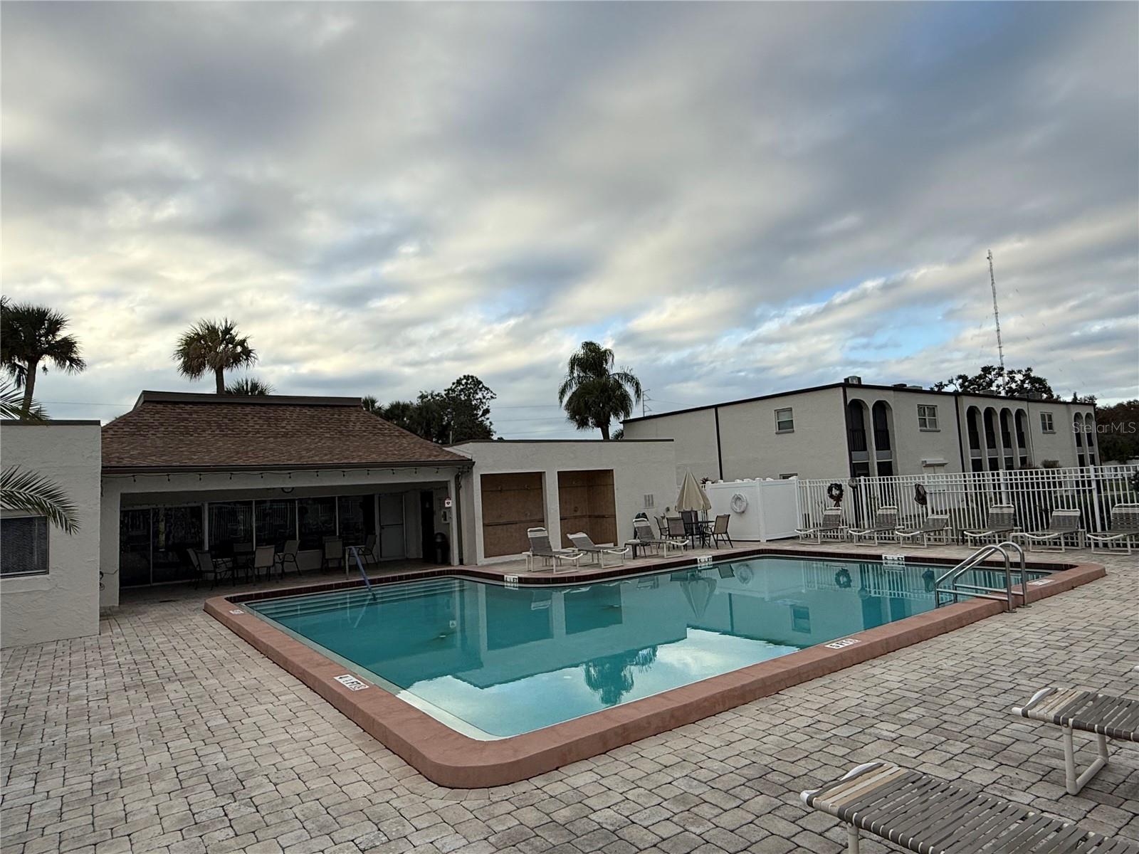 TB8454889 Property Photo