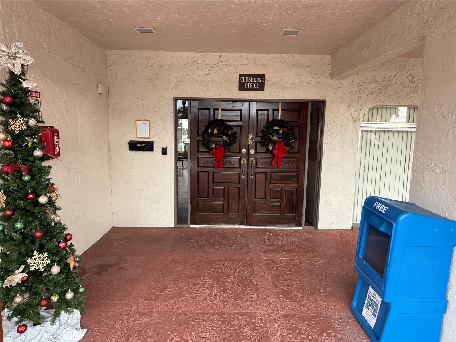 TB8454889 Property Photo