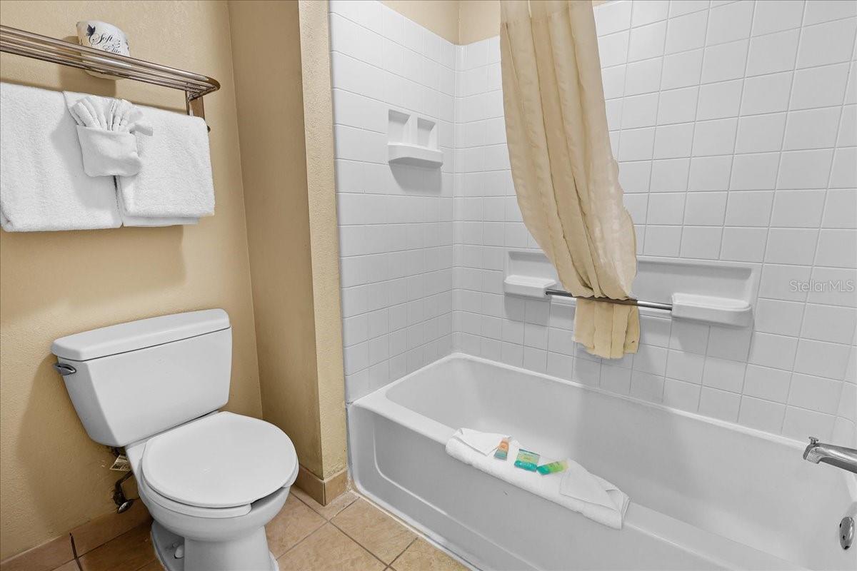 O6366072 Property Photo