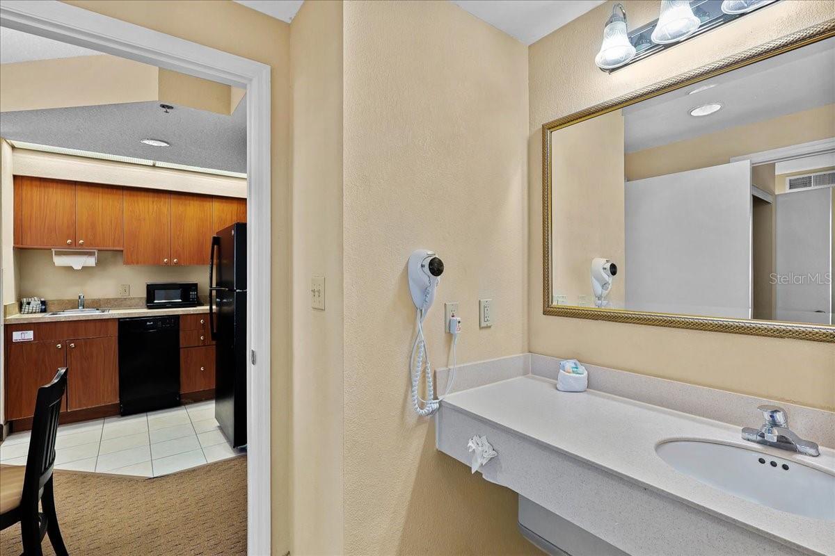 O6366072 Property Photo