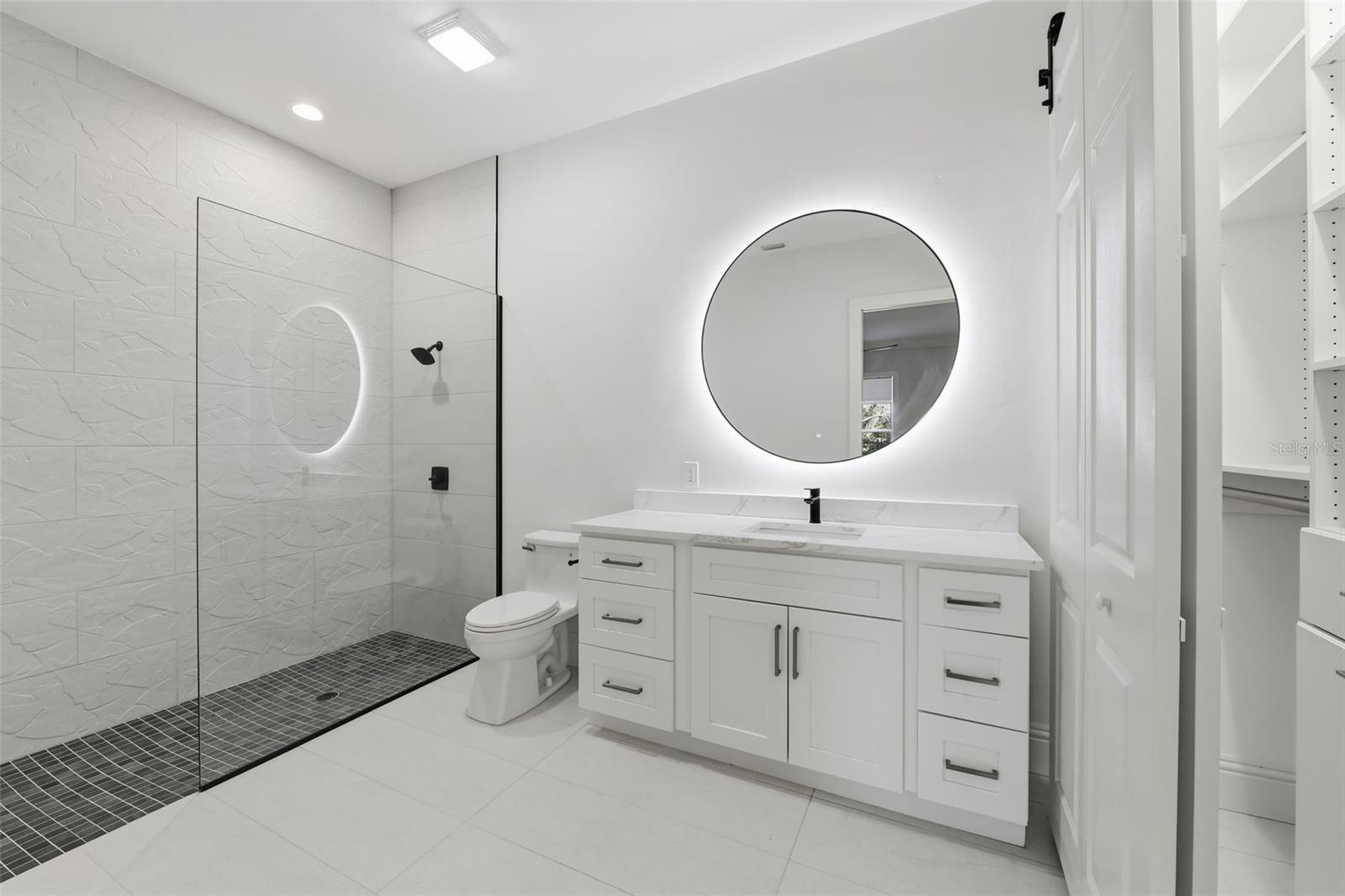 TB8454921 Property Photo