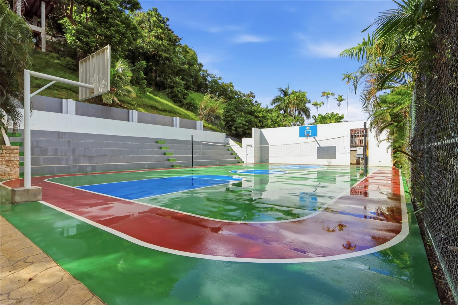 PR9117865 Property Photo