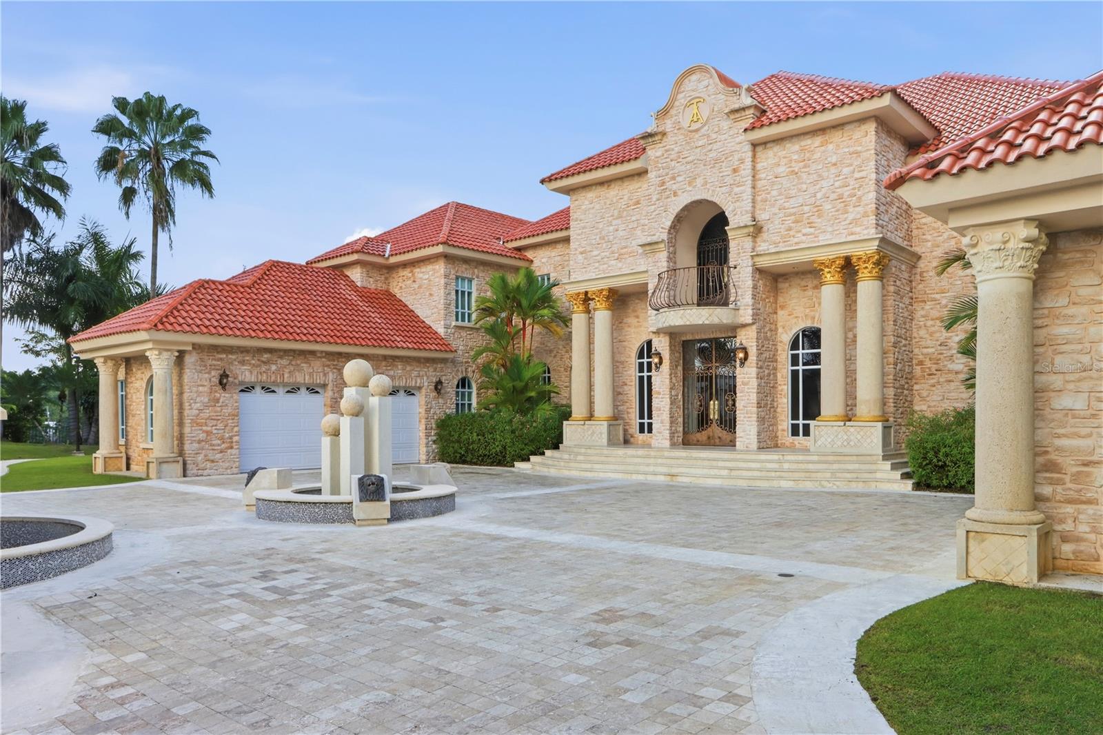 PR9117865 Property Photo