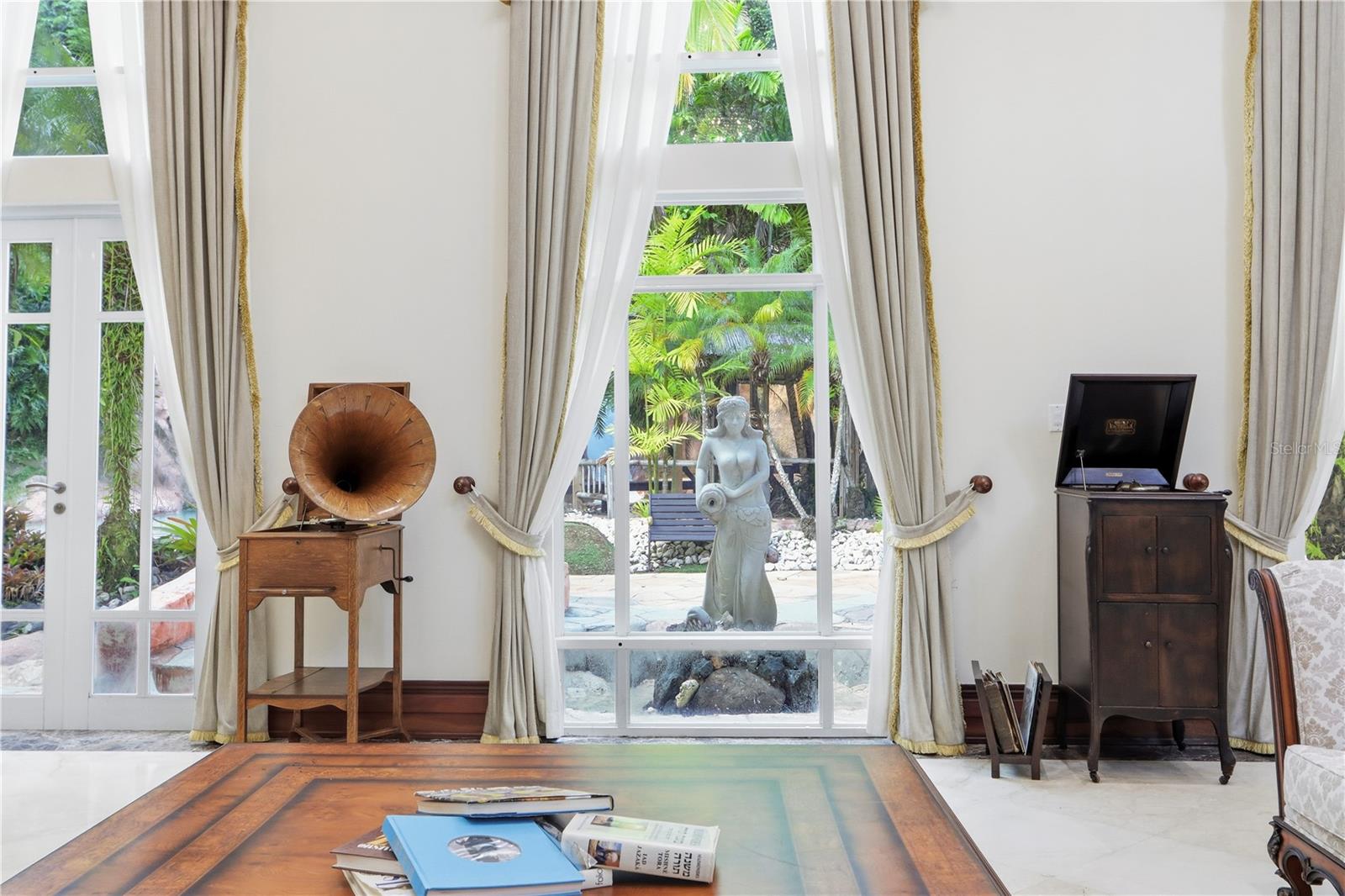 PR9117865 Property Photo