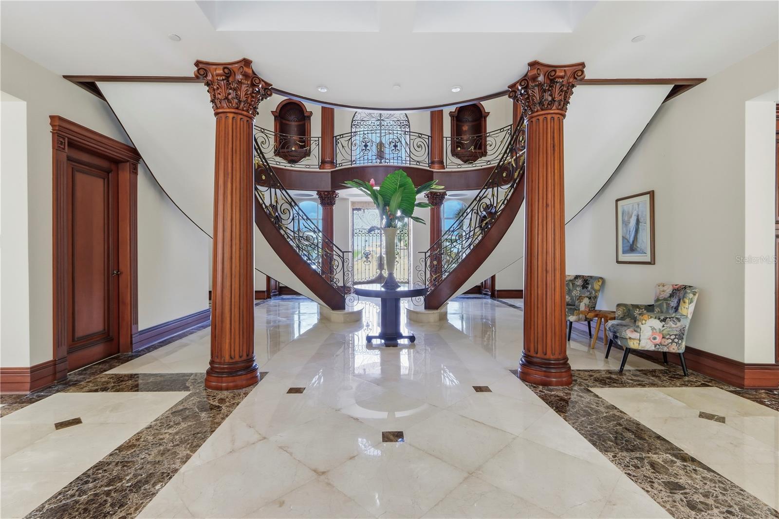 PR9117865 Property Photo