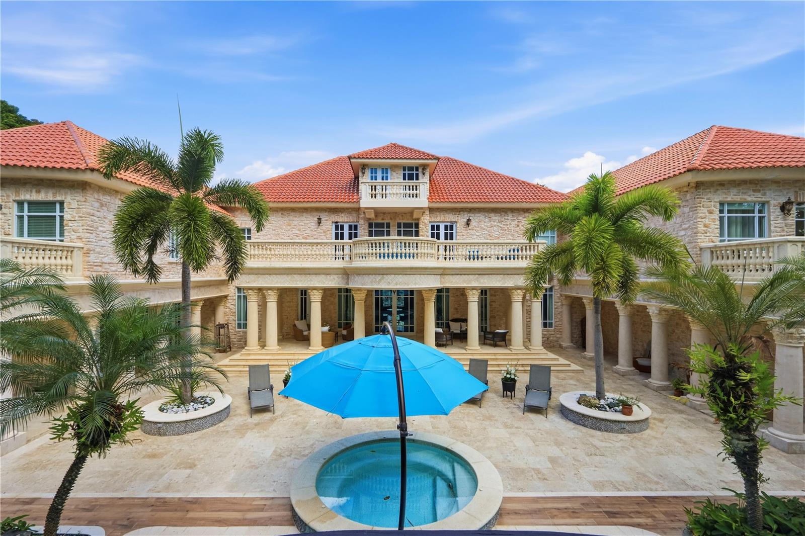 PR9117865 Property Photo