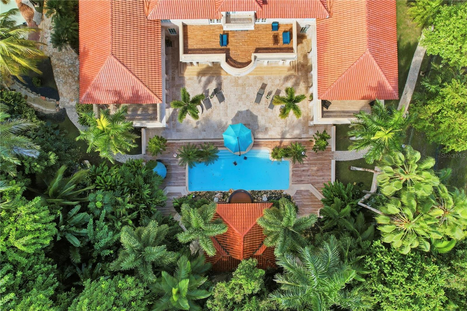 PR9117865 Property Photo