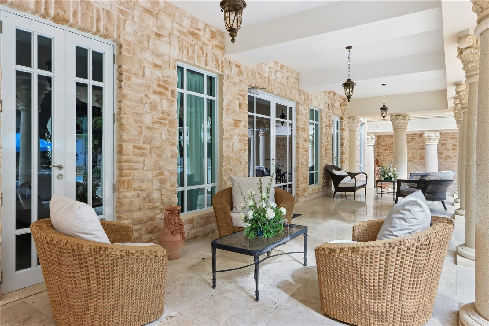 PR9117865 Property Photo