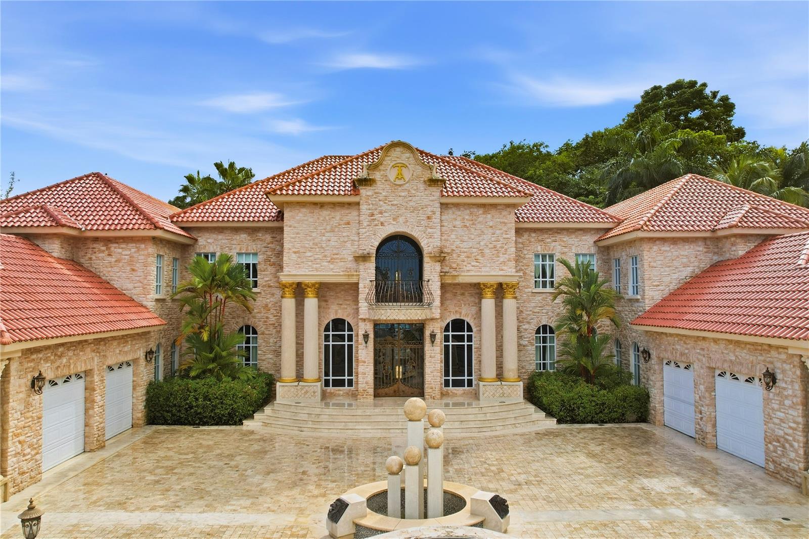 PR9117865 Property Photo