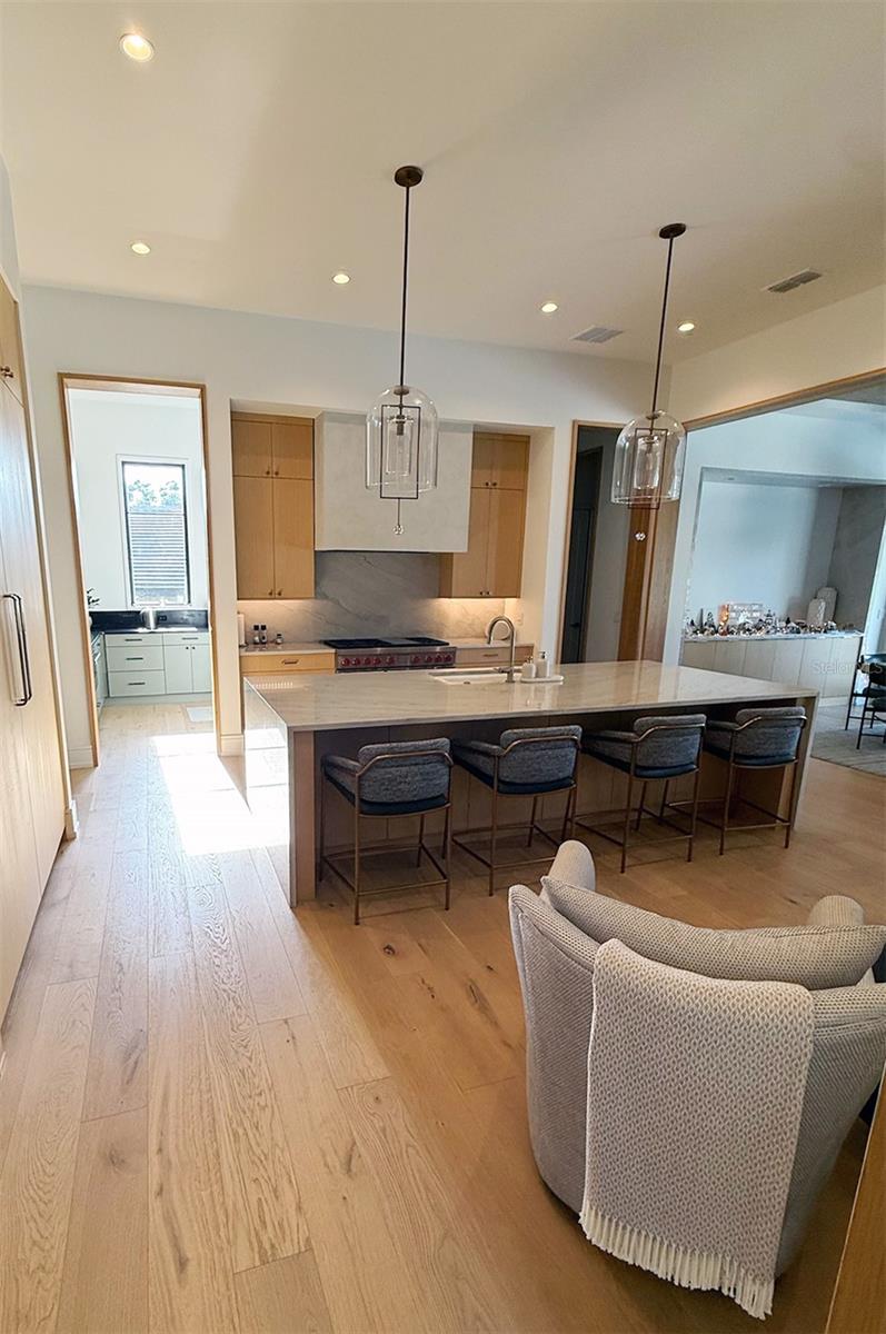 O6366095 Property Photo