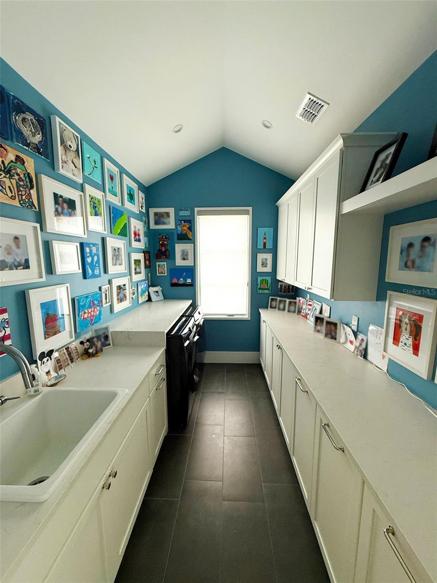 O6366095 Property Photo