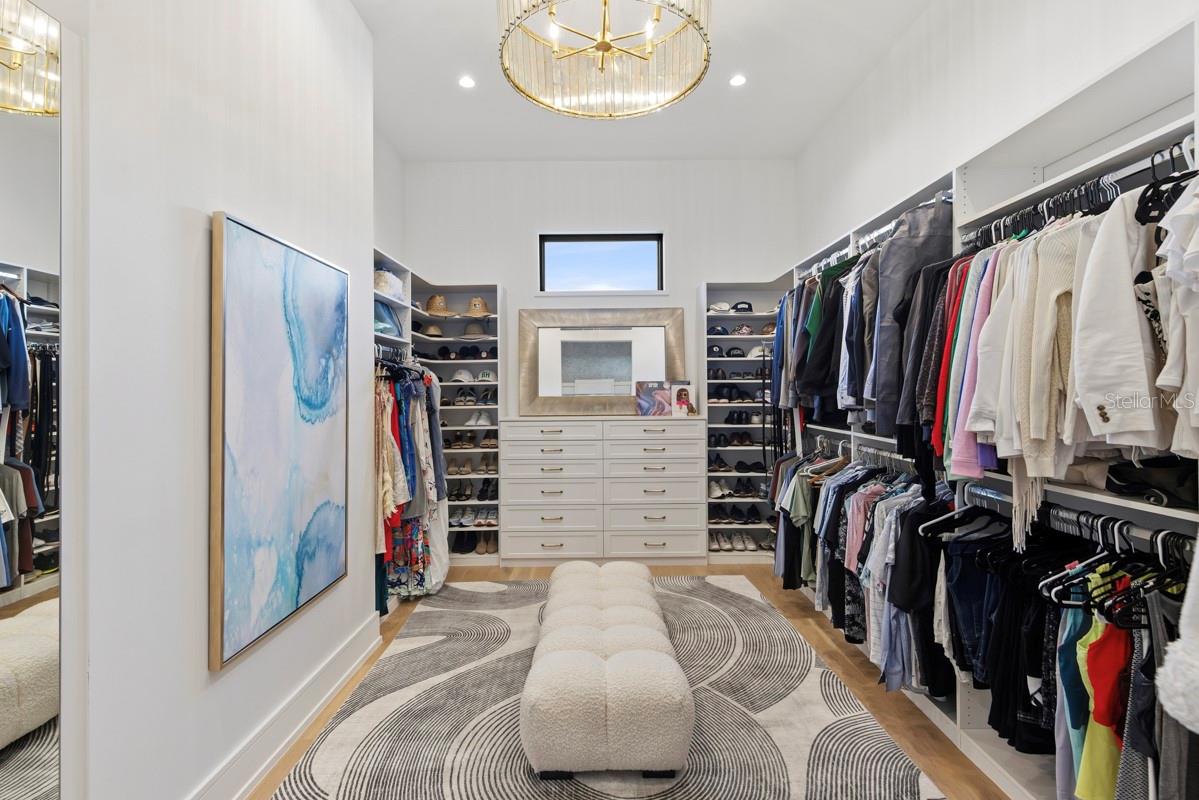 O6366095 Property Photo