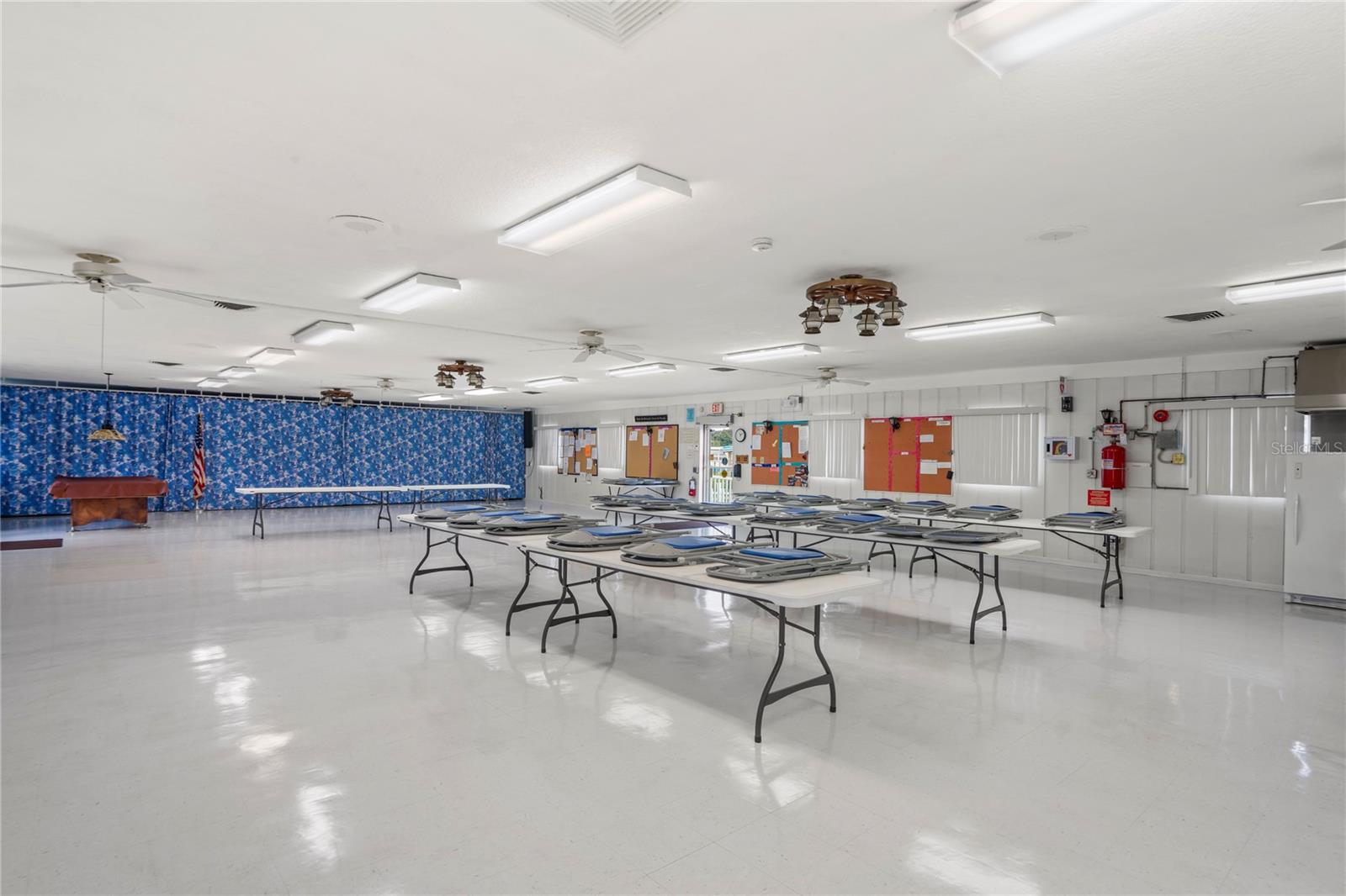 TB8454943 Property Photo