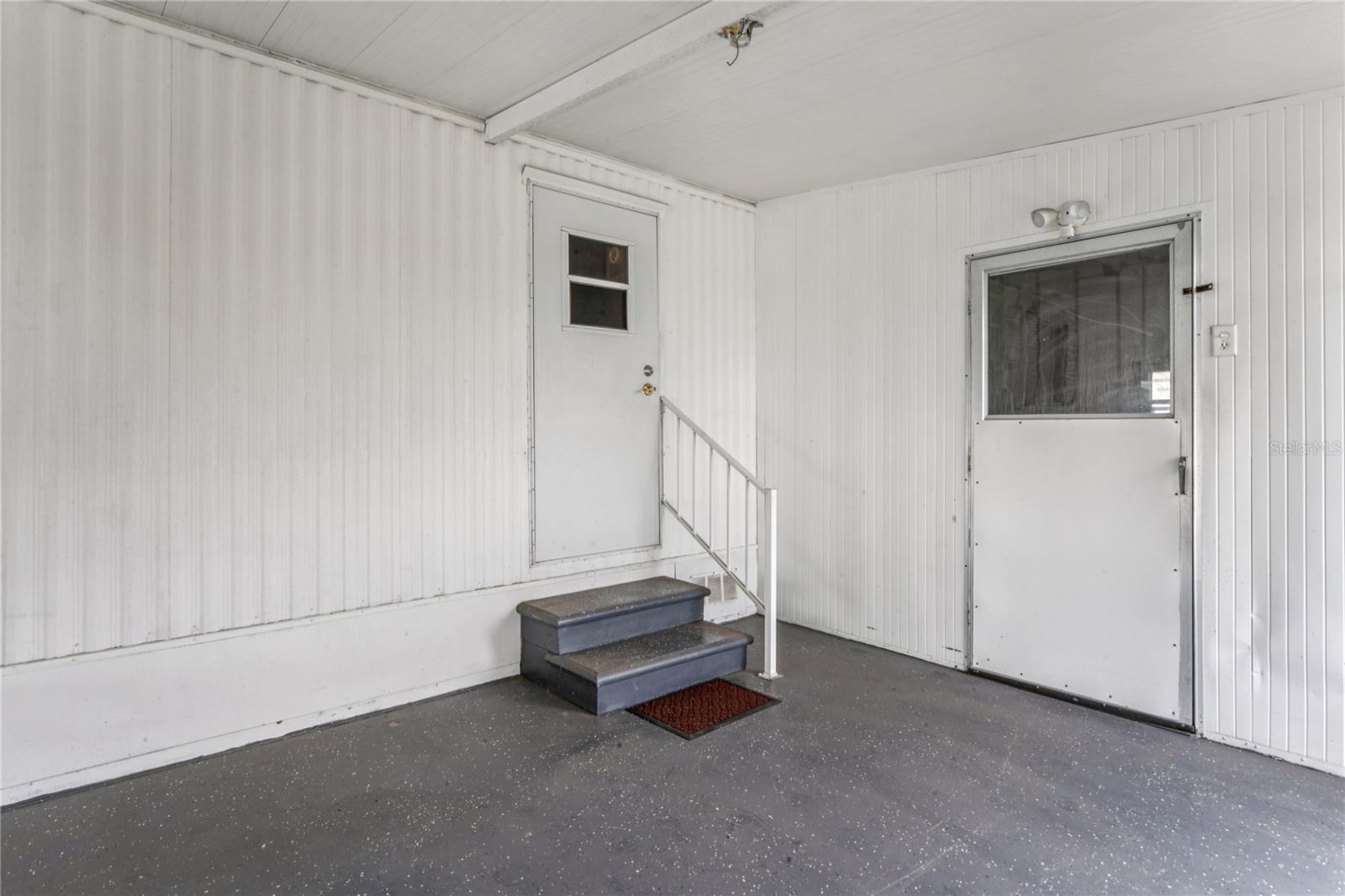 TB8454943 Property Photo