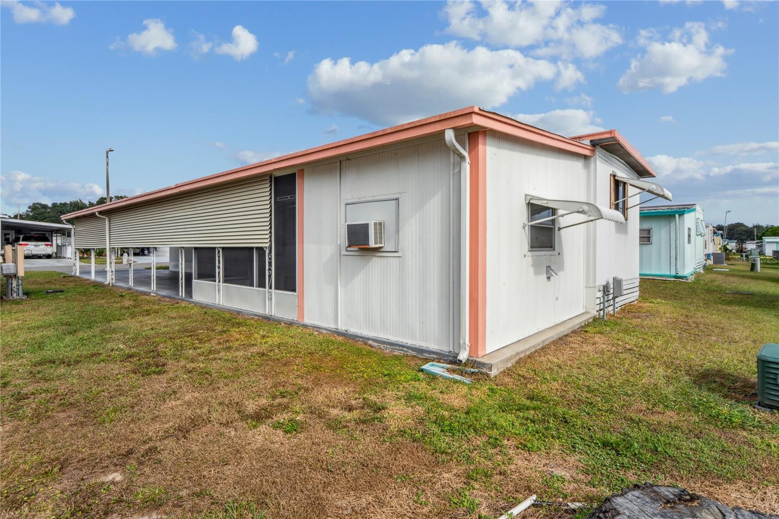 TB8454943 Property Photo