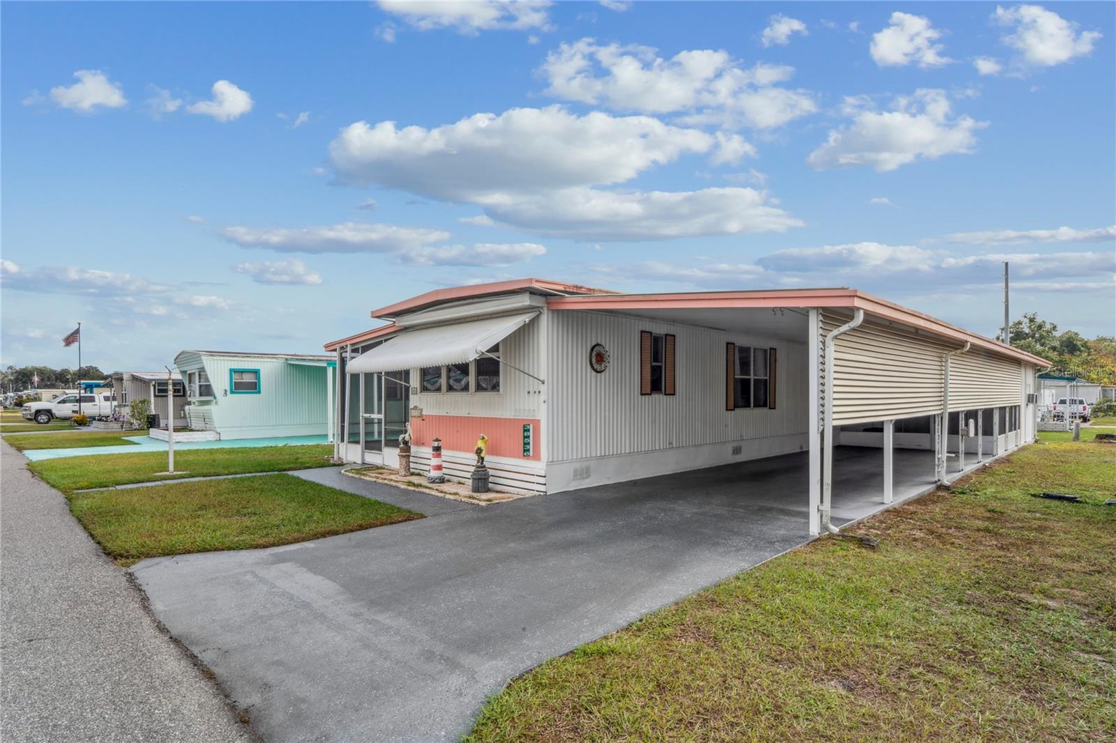 TB8454943 Property Photo