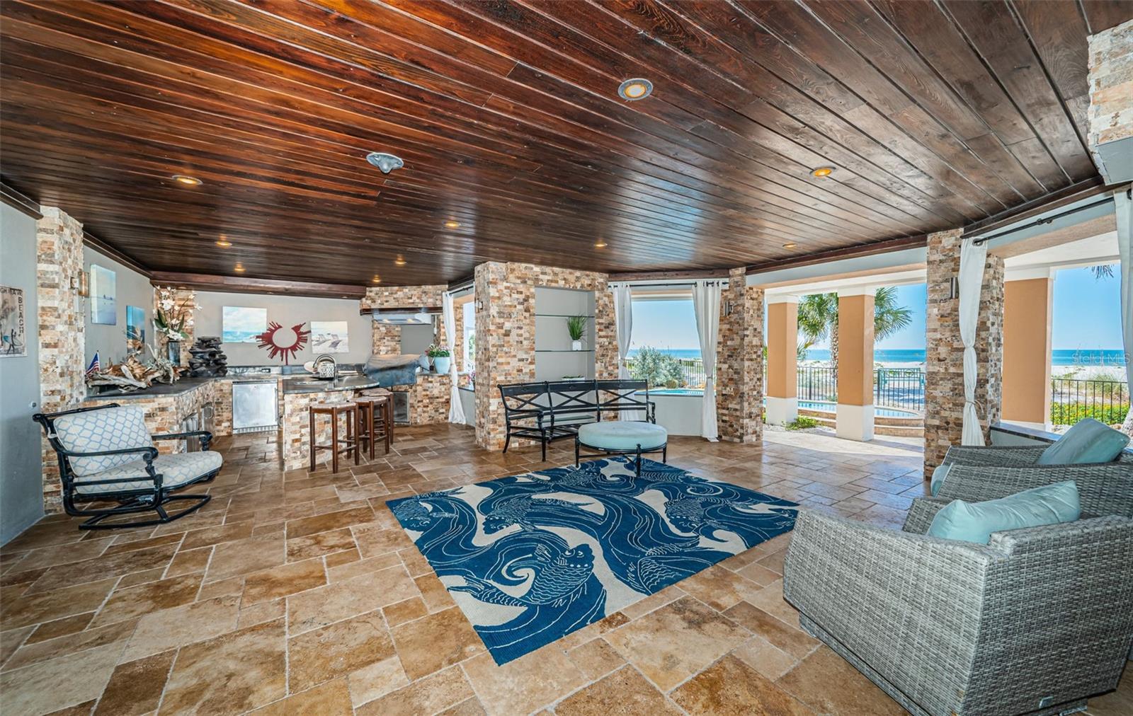 TB8454964 Property Photo