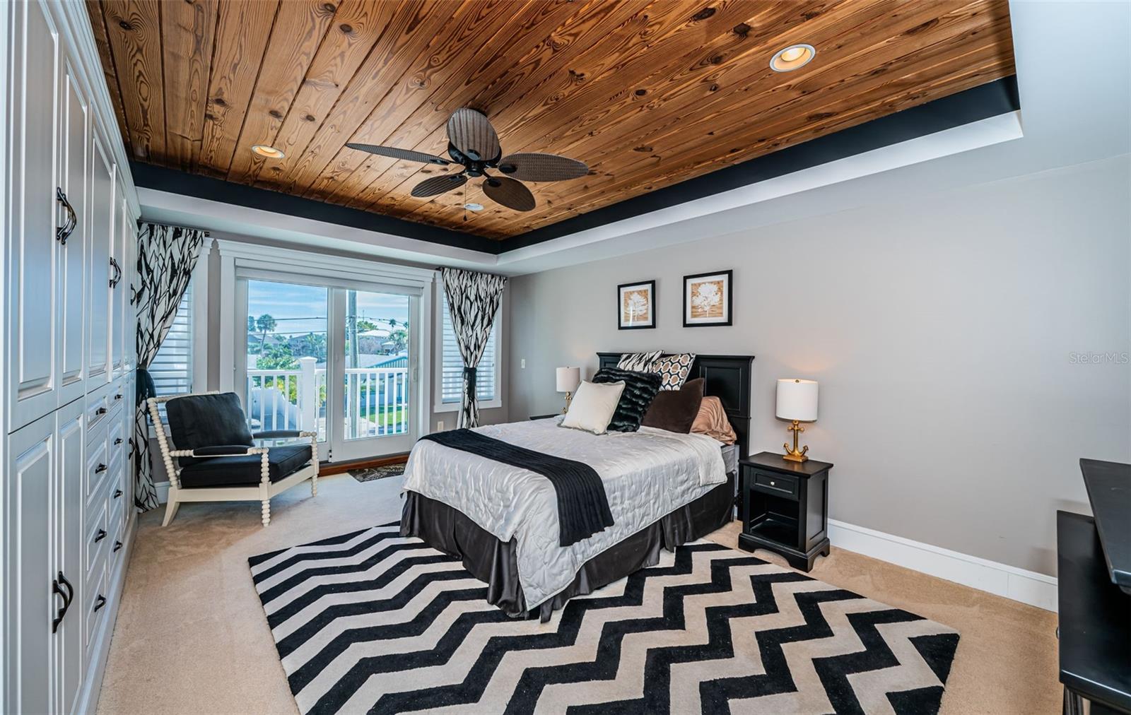 TB8454964 Property Photo