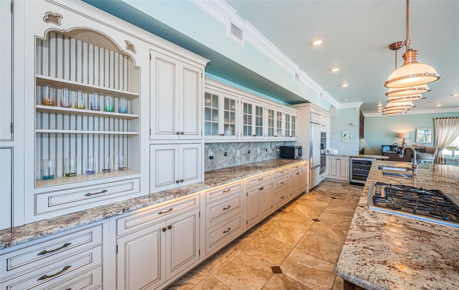 TB8454964 Property Photo