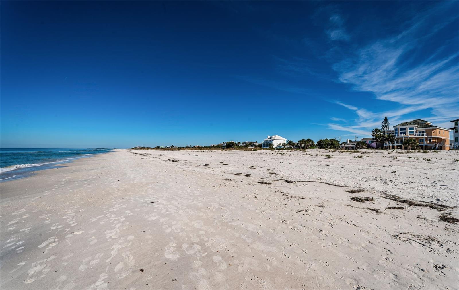 TB8454964 Property Photo