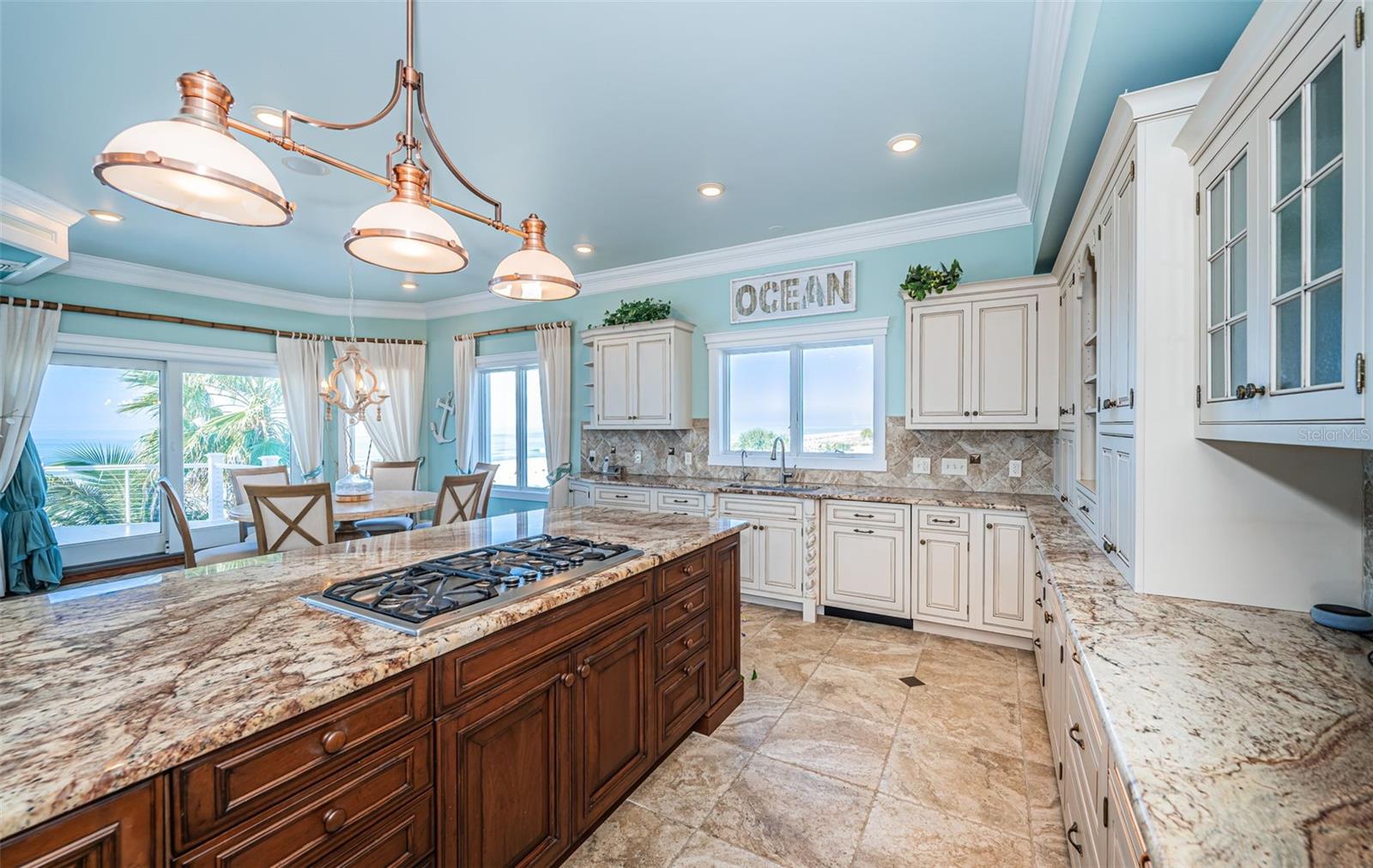 TB8454964 Property Photo