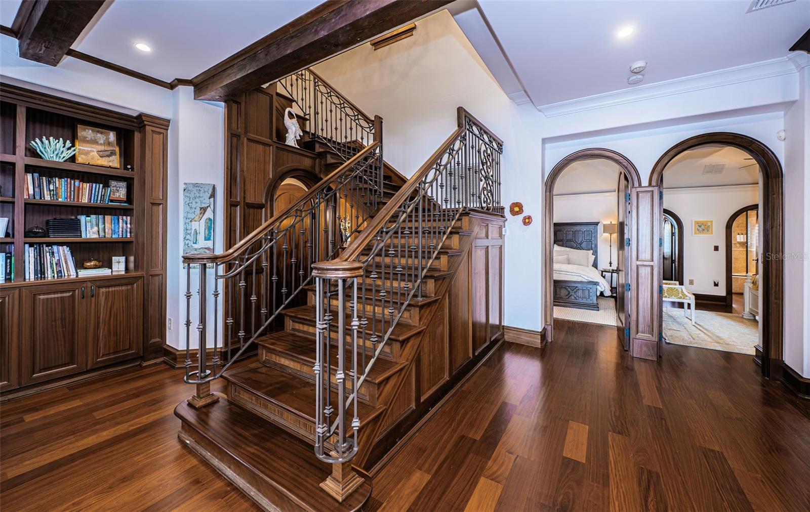 TB8454986 Property Photo