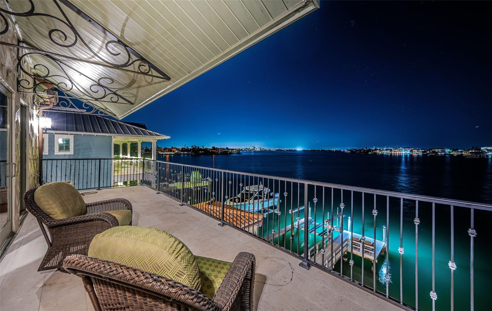 TB8454986 Property Photo